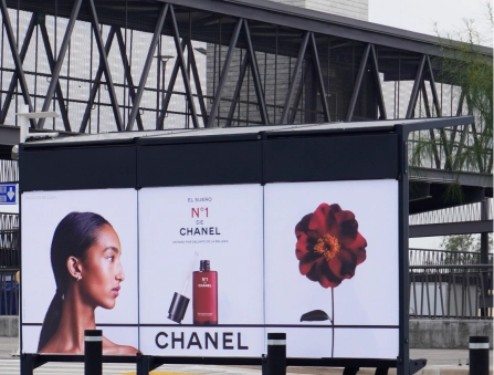 Publicidad en espacios
          exteriores